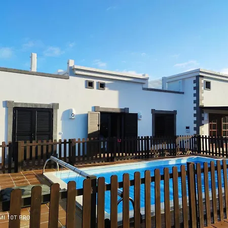 Luxury Marsala 度假居